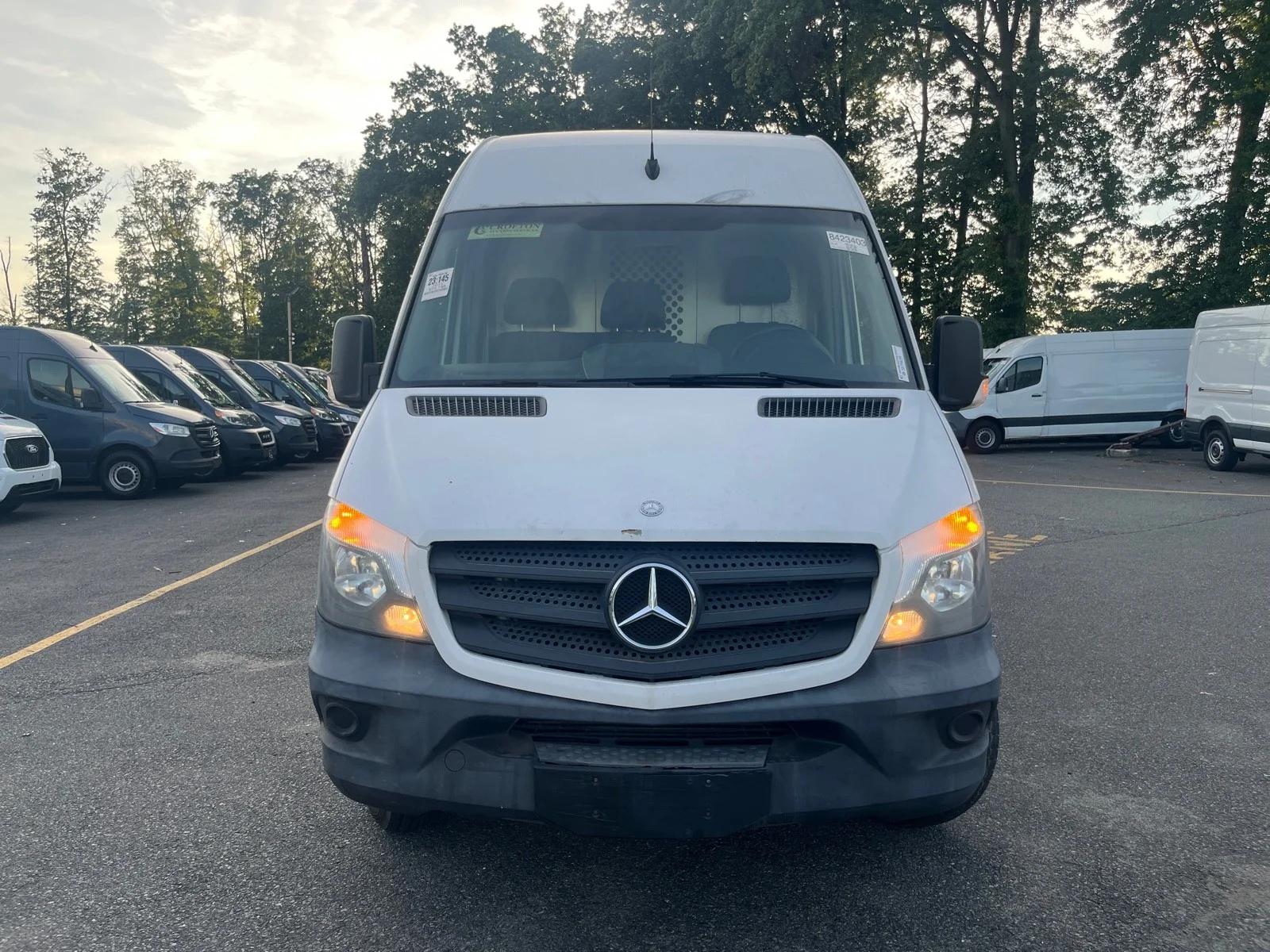 mercedes-benz sprinter cargo van 2015 WD3PF4CC9FP106113 image mercedes-benz sprinter cargo van 2015 WD3PF4CC9FP106113 image